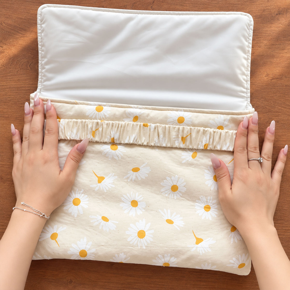 Daisy Ruffle Laptop Sleeve Sewing Pattern